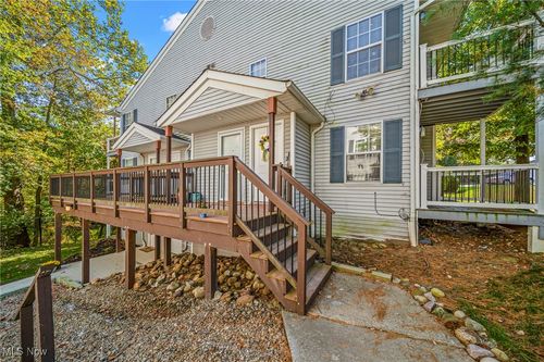 2302 Stoney Run Trl, Broadview Heights, OH, 44147-2558 | Card Image