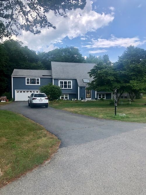 7 Eric Dr, Berkley, MA, 02779-2005 | Card Image