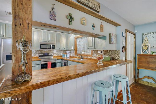 10-1563 Dry Creek Rd | Image 11