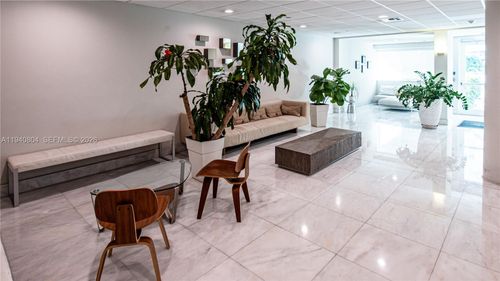 apt-303-1035 West Ave, Miami Beach, FL, 33139-4750 | Card Image