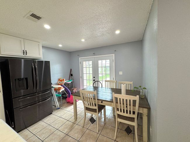 410 Old Stadium Dr, House other with 5 bedrooms, 2 bathrooms and null parking in Port Isabel TX | Image 9