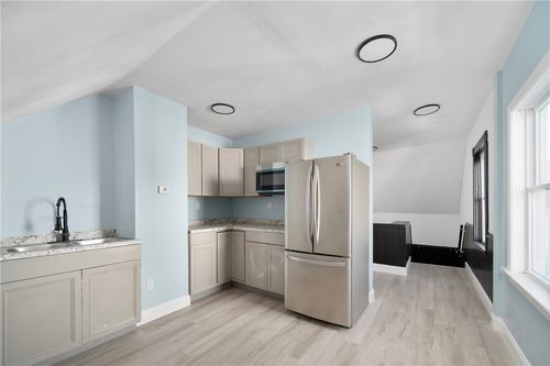 3-67 Tanner St, Providence, RI, 02907-1035 | Card Image