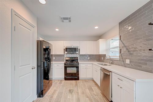 3309 Cedarcrest Dr, Pasadena, TX, 77503-2121 | Card Image