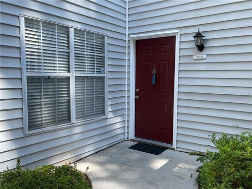 1304 Glenleaf Dr, Norcross, GA, 30092-6112 | Card Image