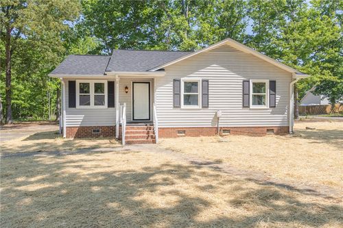 113 Linda Ln, Honea Path, SC, 29654-1032 | Card Image