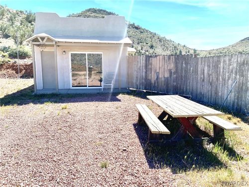 9095 E Elliot Ridge Rd, Kingman, AZ, 86401-4585 | Card Image