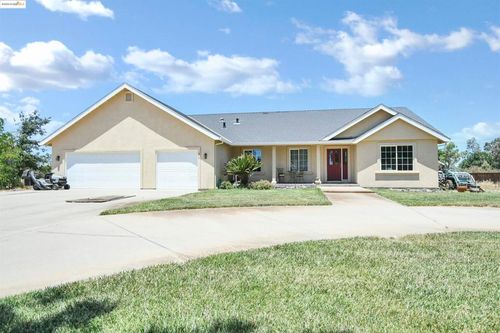 470 Coletas Way, Byron, CA, 94514-0105 | Card Image