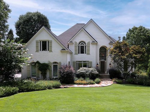 665 Falls Lake Dr, Johns Creek, GA, 30022-8059 | Card Image