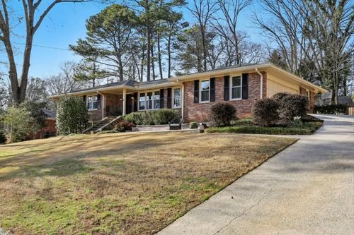 2736 Hunting Hill Ln, Decatur, GA, 30033-1502 | Card Image