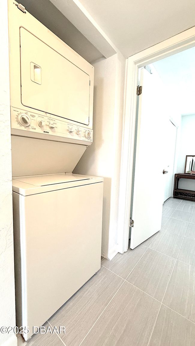 APT-202E - 1640 Juno Trl, Condo with 2 bedrooms, 2 bathrooms and null parking in Astor FL | Image 20