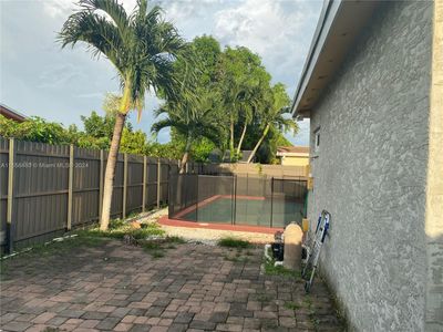 4441 Nw 43rd St, House other with 3 bedrooms, 2 bathrooms and null parking in Lauderdale Lakes FL | Image 3