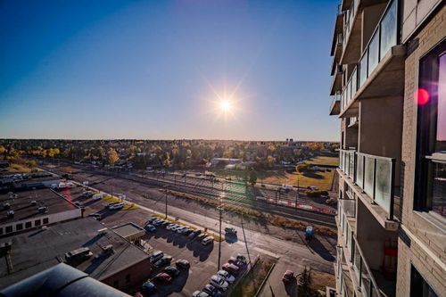 1112-8880 Horton Rd Sw, Calgary, AB, T2V2W3 | Card Image