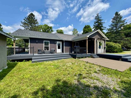 93 Winter St, Newport, VT, 05855-5778 | Card Image