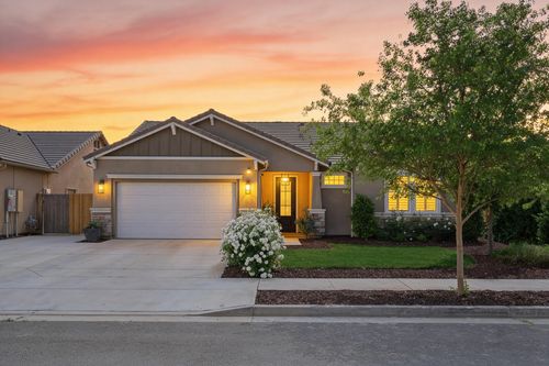 6337 W Elowin Avenue, Visalia, CA, 93291 | Card Image