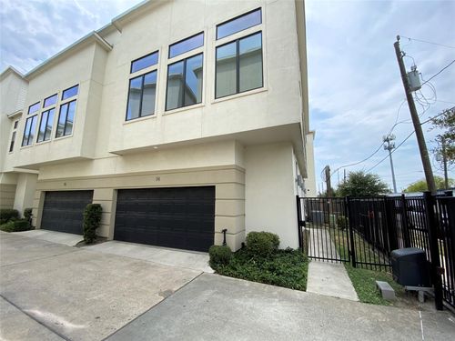 74 N Hutcheson St, Houston, TX, 77003-1848 | Card Image