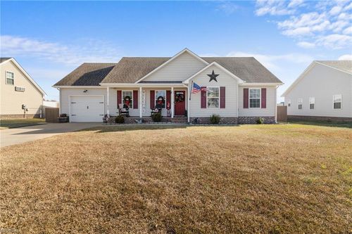 812 Compass Drive, Elizabeth City, NC, 27909 | Card Image