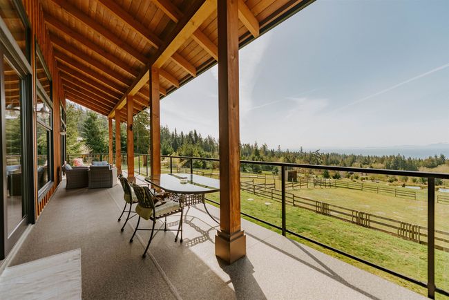 2247 Pixton Rd, House other with 3 bedrooms, 3 bathrooms and 6 parking in Roberts Creek BC | Image 18