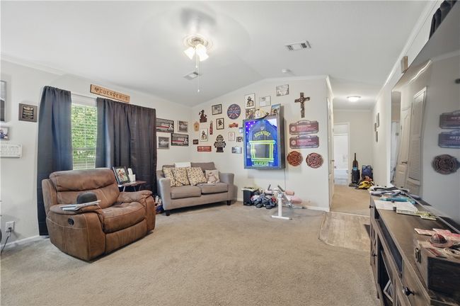 213 S Fuqua St, House other with 2 bedrooms, 2 bathrooms and null parking in Rockport TX | Image 13