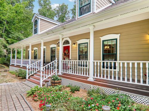 16 Hobe Crst, Hendersonville, NC, 28792-9884 | Card Image