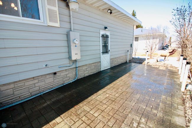 Back patio | Image 5