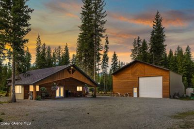 585 Bourbon Ln, House other with 2 bedrooms, 1 bathrooms and null parking in Priest Lake ID | Image 2