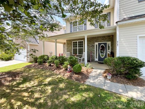 2702 Piersland Dr, Matthews, NC, 28104-0561 | Card Image