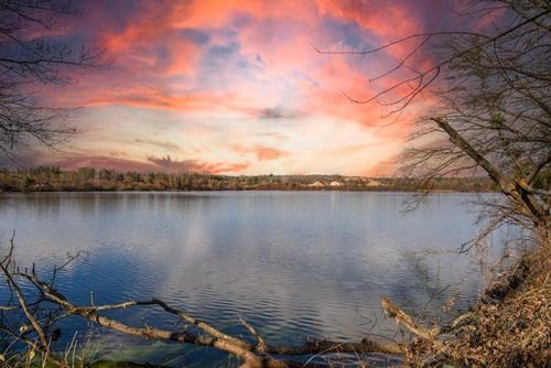 apt-a-16 Greenbriar Dr, Farmington, CT, 06032-1413 | Card Image