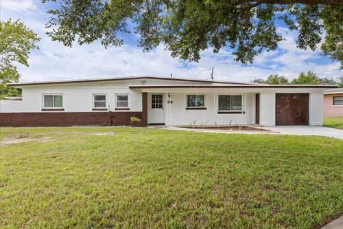 5402 Kingswood Dr, ORLANDO, FL, 32810-5447 | Card Image
