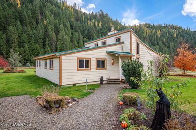 104 Tomsche Ave, House other with 4 bedrooms, 2 bathrooms and null parking in Wallace ID | Image 1