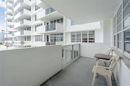 818-100 Lincoln Rd, Miami Beach, FL, 33139-2013 | Card Image
