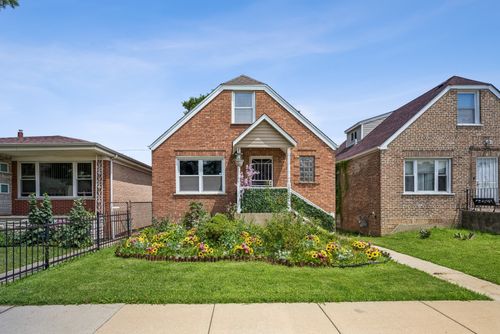 10029 S Indiana Ave, Chicago, IL, 60628-2125 | Card Image