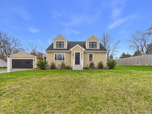 18 Shaker Rd., Dartmouth, MA, 02747 | Card Image