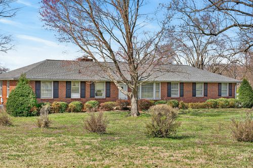 126 Lake Terrace Dr, Hendersonville, TN, 37075-4520 | Card Image