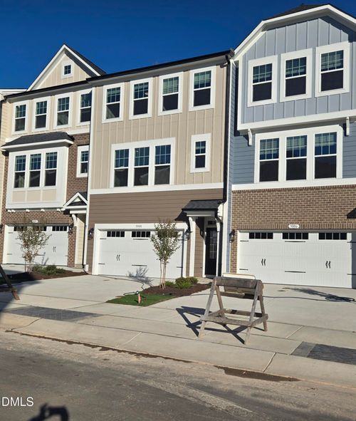 16-5008 Jowetts Walk Dr, Cary, NC, 27519-5598 | Card Image