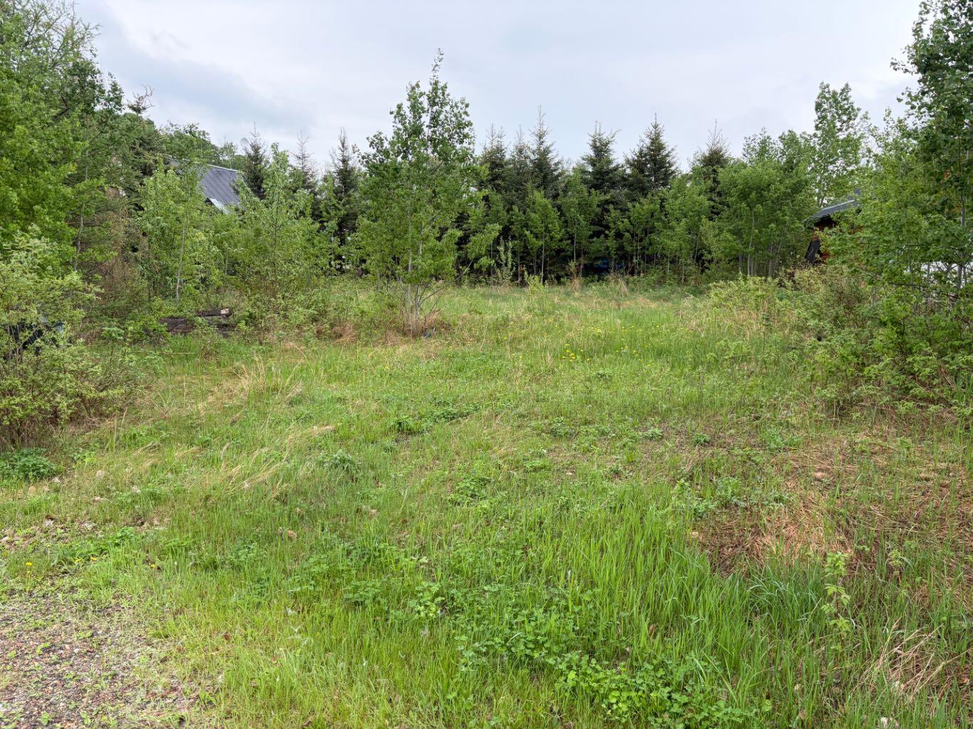 Land in Lac Des Iles