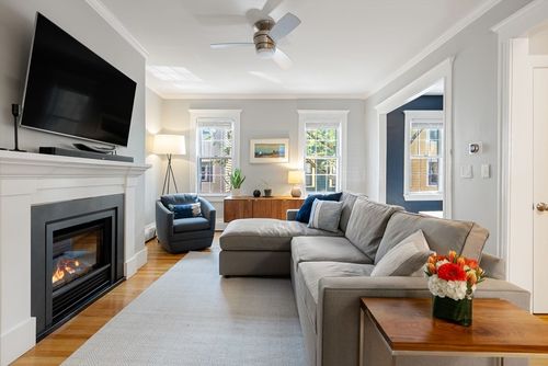 2-14 Mystic St, Boston, MA, 02129-1916 | Card Image