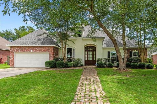 1648 Tiffany Ln, Mandeville, LA, 70448-7083 | Card Image