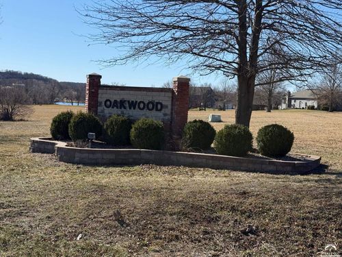 1122 E 1264 Rd, Lawrence, KS, 66047-9300 | Card Image