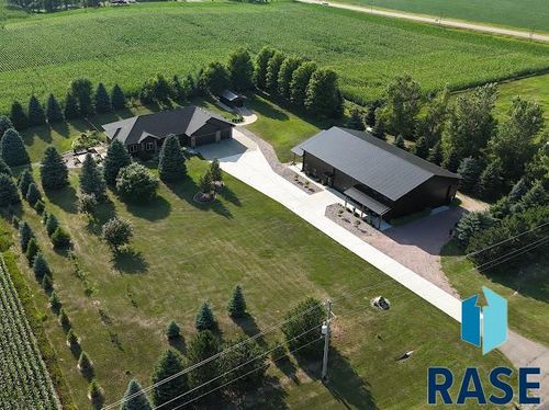 25015 475th Ave Avenue, Dell Rapids, SD, 57022-1827 | Card Image