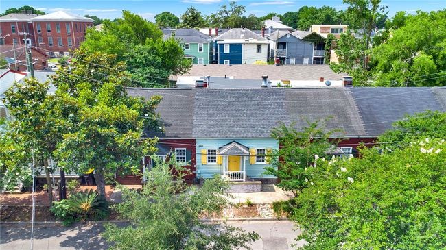 535 E Gordon St, Townhouse with 2 bedrooms, 2 bathrooms and null parking in savannah GA | Image 4