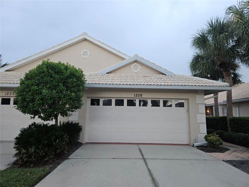 1228 Berkshire Cir, Venice, FL, 34292-1538 | Card Image