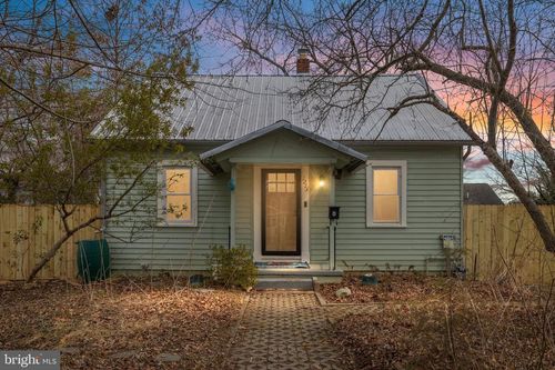 1213 Mckinley St, ANNAPOLIS, MD, 21403-2116 | Card Image