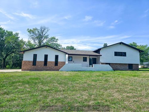410 Pheasant Dr, Grand Island, NE, 68801-8548 | Card Image