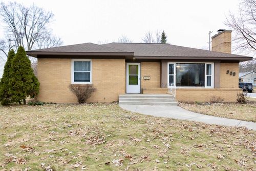 900 W Cass St, Greenville, MI, 48838-1608 | Card Image