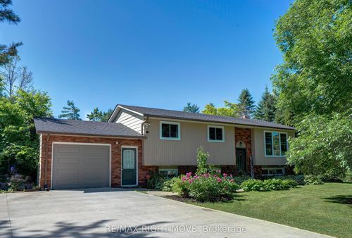 2268 Thomson Cres, Severn, ON, L3V0V7 | Card Image