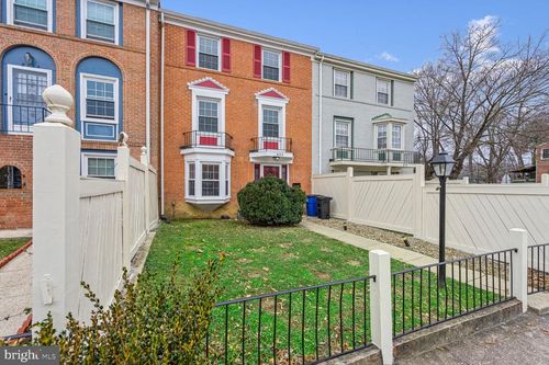 8102 Pinelake Ct, ALEXANDRIA, VA, 22309-1216 | Card Image