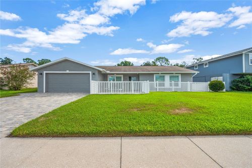 4002 Briarlake Dr, VALRICO, FL, 33596-7010 | Card Image