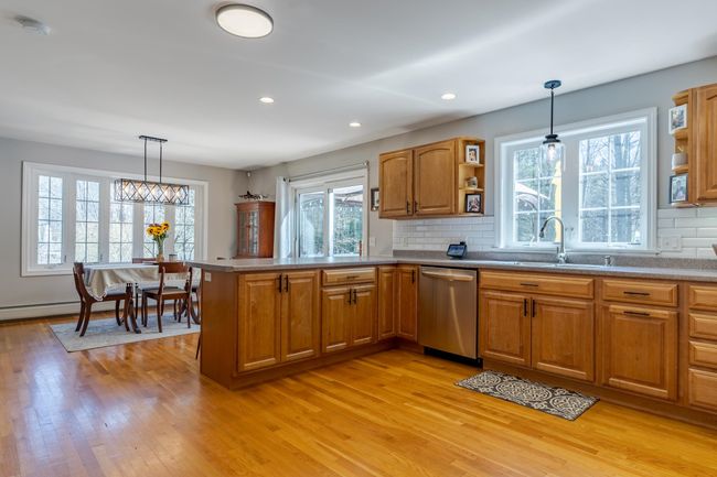 50 Meadow Ln, House other with 3 bedrooms, 3 bathrooms and null parking in Rochester NH | Image 12