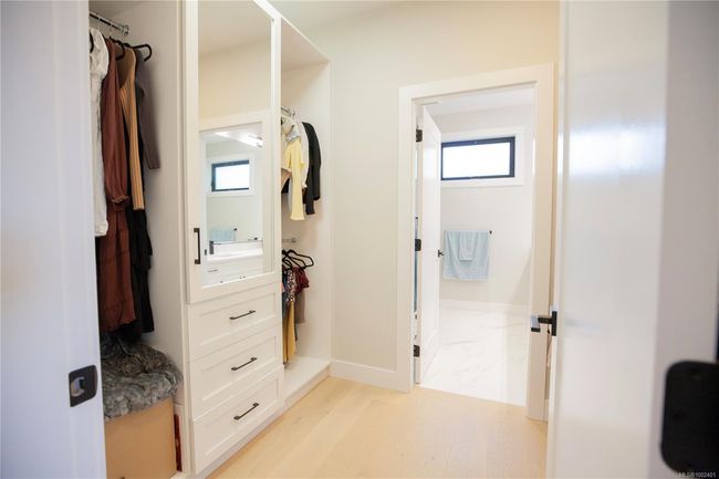 850 Snowdrop Ave, House other with 6 bedrooms, 6 bathrooms and 5 parking in Victoria BC | Image 38