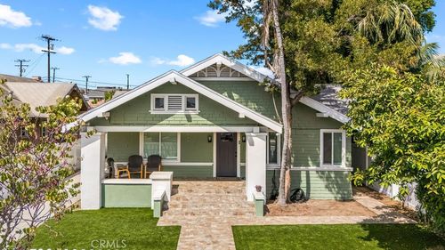 1347 Atlantic, Long Beach, CA, 90813 | Card Image